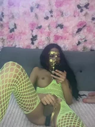 Ines-z - stripchat