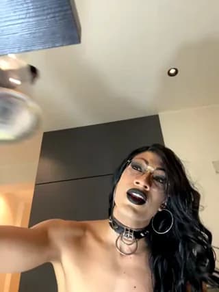 Lia_Jones77 - stripchat