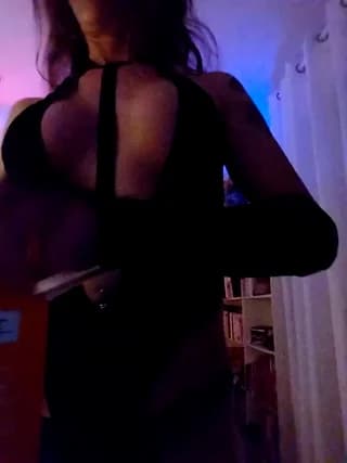 Luna_Kitanna - stripchat