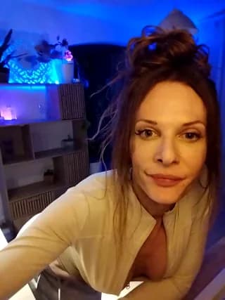 Luna_Kitanna - stripchat