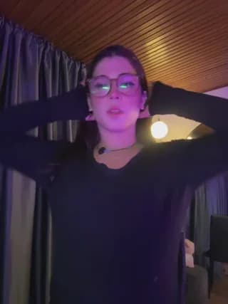 Yuri_Stars - stripchat